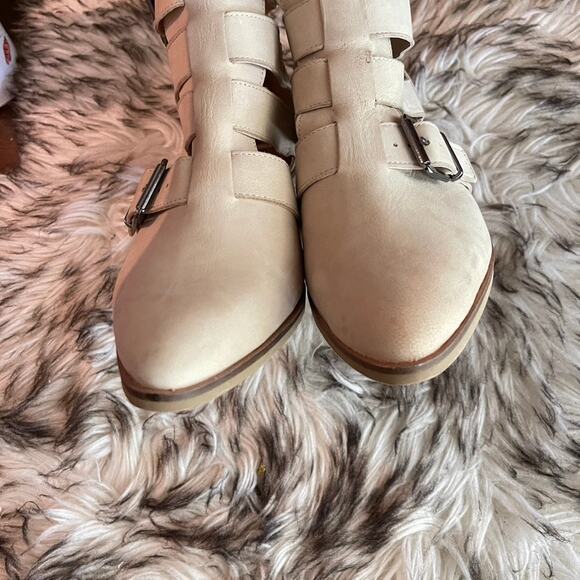 Crevo Jessamine Buckle Bootie Womens Sz 8.5 Tan Bone Boho Strappy Pointed Toe - Picture 7 of 13